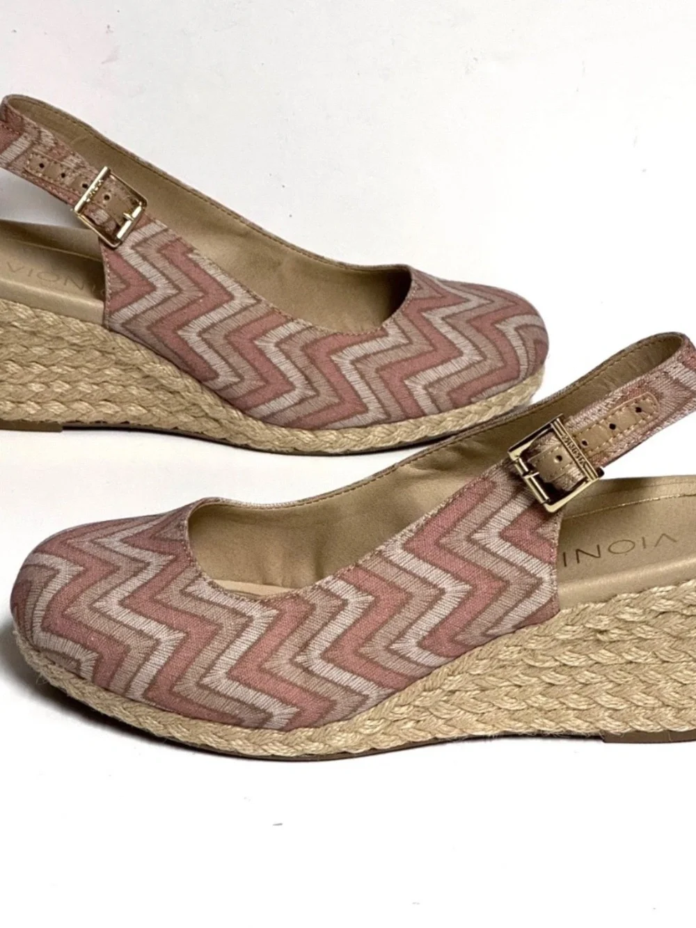 Vionic Coralina Chevron Pink Womens 7.5W Wide Espadrilles Wedge Comfort Heels
